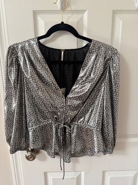 Free People Silver Metallic Floral V-Neck Drawstring Peplum Top